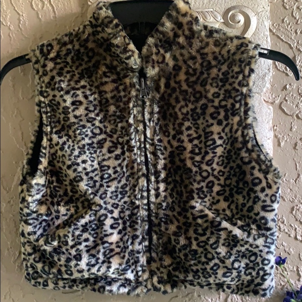 Fabulous faux fur vest  nwot